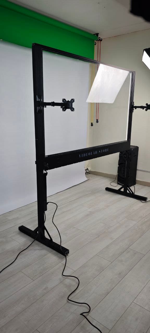 Телесуфлёр VL-PROMPTER в студии VideoLab. Модель VL-PROMPTER 75